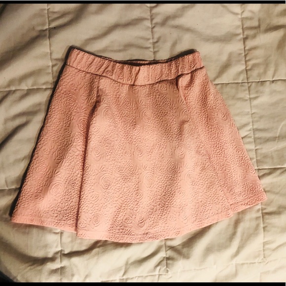 Skirt - Picture 1 of 2